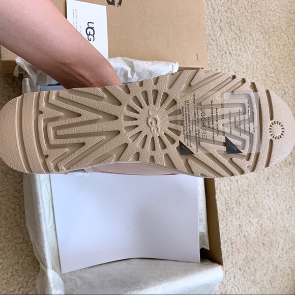 UGG Bethany - Classic Slim Chukka Boot - Picture 8 of 8